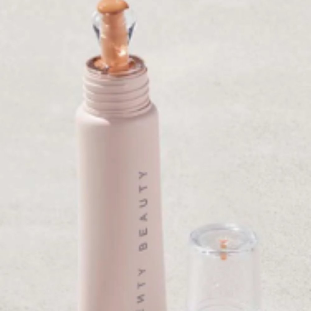 Fenty Beauty Bright Fix Eye Brightener